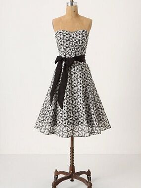 Anthropologie Moulinette Black & White Floral Strapless Midi Dress with Sash
